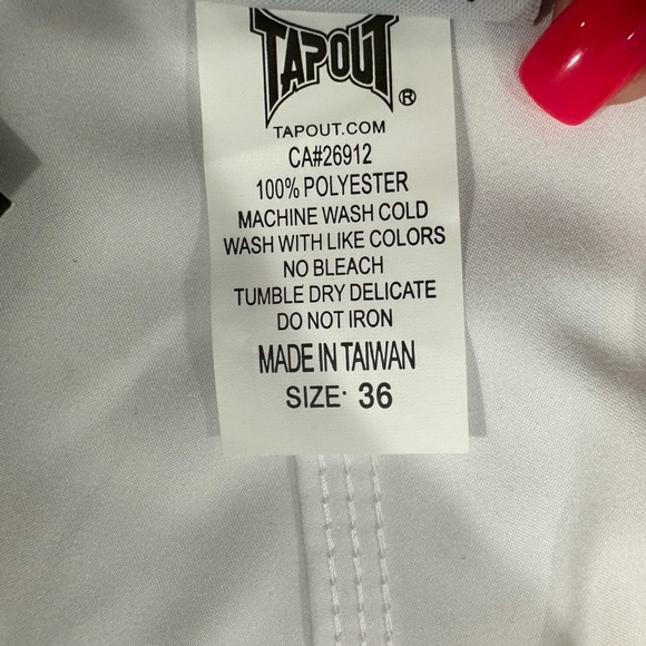 NWT Authentic Men’s MMA Tapout fight shorts - Picture 6 of 9